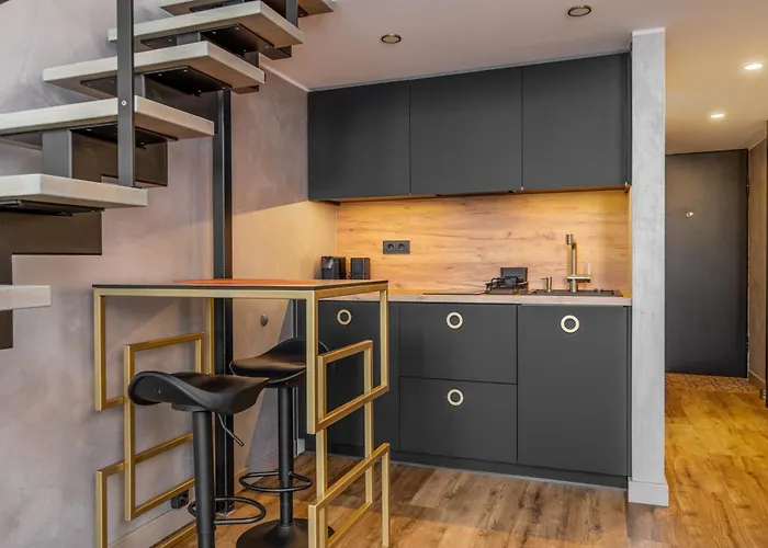 Petit Retreat Loft By Urban Rent *